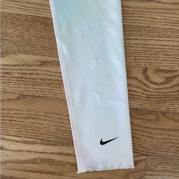 Nike One Big Kids’ (Girls) Dri-FIT High Waisted Leggings Size XL - Picture 3 of 8